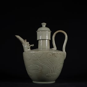 A Exquisite Yue yao Celadon Relief Flower and Bird Pattern Ewer(The body of the teapot has a