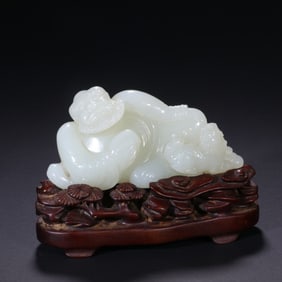 A Rare Hetian Jade Carved Figure Ornament