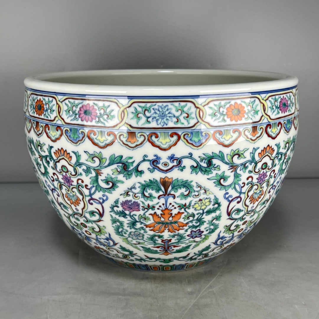 A Exquisite Doucai Lotus Pattern Vat (1 of 10)