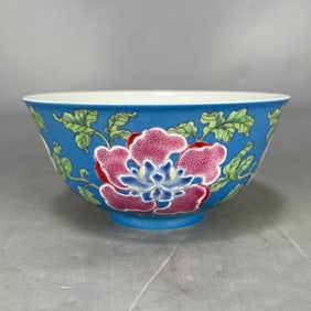 A Exquisite Blue Glazed Famille-Rose Flower Pattern Bowl