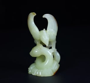 A Exquisite Hotan Jade Eagle Ornament
