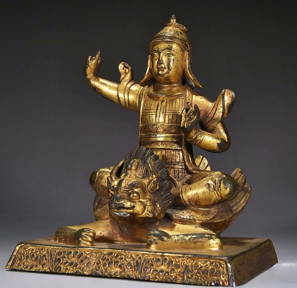 A Rare Gilt Bronze Buddha Statue (1 of 9)