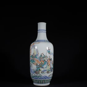 A Exquisite Wucai Figures Pattern Vase