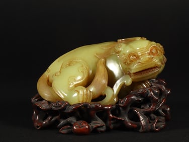 A Exquisite Hetian Yellow Jade Auspicious Beast-Shaped Ornament