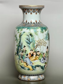 A Exquisite Ink Color Painted Gold Figures Pattern Vase