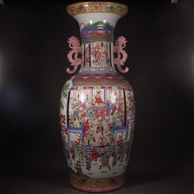 A Exquisite Famille-Rose Figures Pattern Double-Ears Vase
