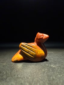 A Rare Agate Jade Bird Ornament