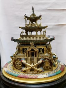 A Exquisite Gilt Bronze Ornament