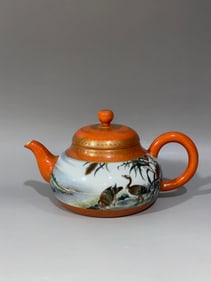 A Exquisite Iron-Red Painted Gold Flower and Bird Pattern Ewer