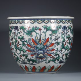 A Exquisite Doucai Lotus Pattern Vat