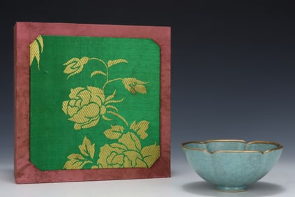 A Exquisite Ru yao ice Crackle Pattern Bowl