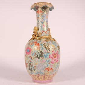 A Exquisite Famille-Rose Carved Painted Gold Lotus Pattern Vase