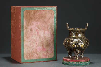 A Rare Gold and Silver-Inlaid Bronze Bronze Beast-Face Pattern Censer, With Inscription
