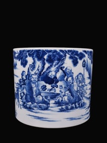 A Exquisite Blue and White Figures Pattern Brush Pot