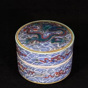 An Exquisite Doucai Seawater and Dragon Pattern Box