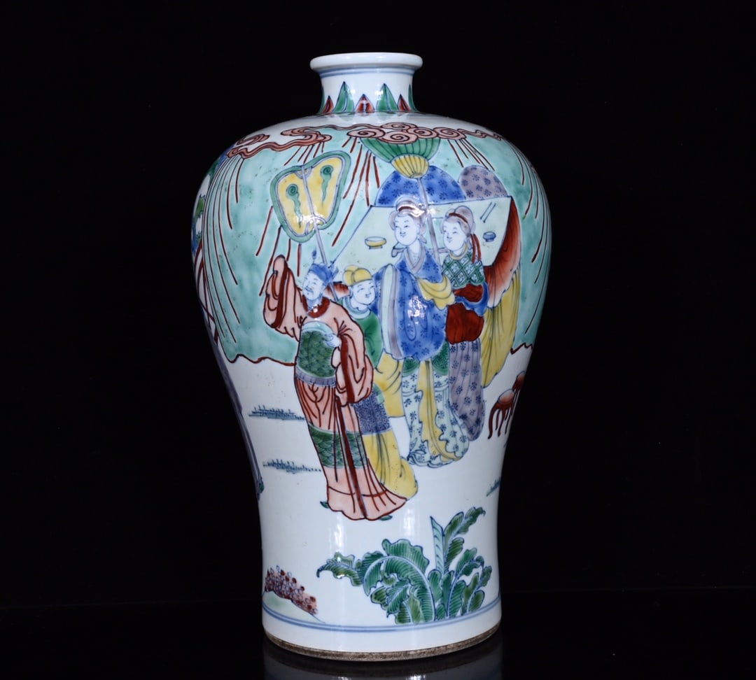 A Rare Doucai Figure Pattern Vase (1 of 9)