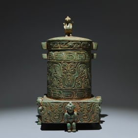 An Archaic Bronze Chi-Dragon Pattern Ornament