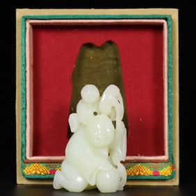 An Exquisite White Jade Figure Ornament