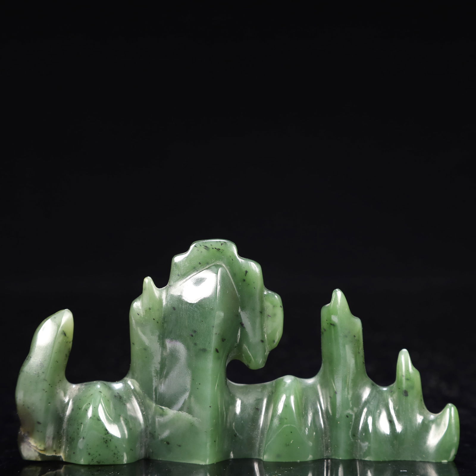 An Exquisite Jasper Rockery Brush Holder: An Exquisite Jasper Rockery Brush Holder,Qing Dynasty, China,Size:4.9inx0.8inx2.4in,Weight:150g 碧玉山子笔架,中国清代