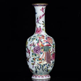 An Exquisite Famille-Rose Phoenix Pattern Vase