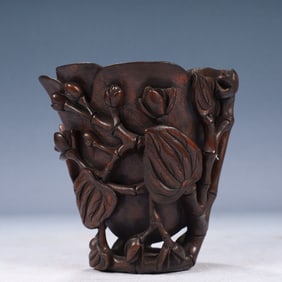 An Exquisite Redwood Flower Pattern Cup