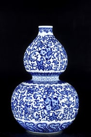 A Rare Blue and White Flower and Fruit Pattern Gourd-Shaped Vase