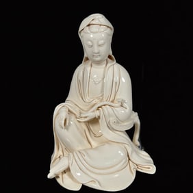 An Exquisite Blance-De-Chine Statue of Avalokitesvara