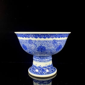 An Exquisite Blue and White Lotus Pattern Stem Cup