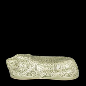 An Exquisite Yaozhou yao Flower Pattern Pillow