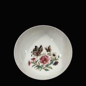 An Exquisite Ruby Red-Glazed Famille-Rose Flower and Butterfly Pattern Cup