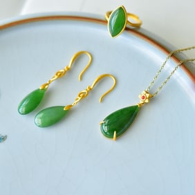 A Set of Fine Sterling Silver-Gold Plated Inlaid Jasper Jewelrys