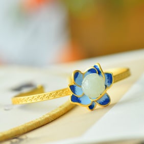 An Exquisite Sterling Silver-Gold Plated Inlaid White Jade Enamel Bracelet