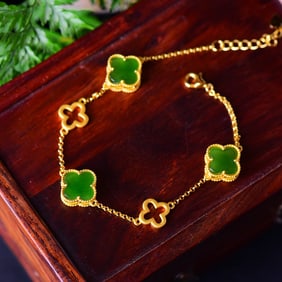 An Exquisite Sterling Silver-Gold Plated Inlaid Jasper Bracelet