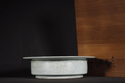 A Exquisite Guan yao Celadon Glzed ice Crackle Pattern Brush Washer