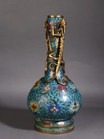 A Exquisite Cloisonne Chi Dragon Vase
