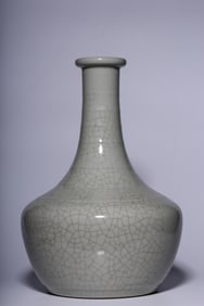 A Rare Guan yao String Pattern Vase