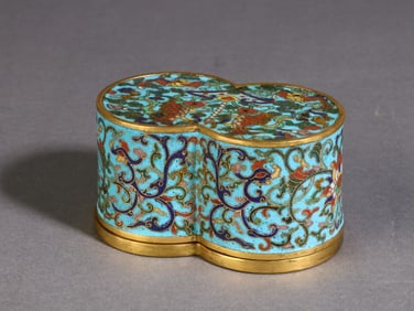 A Exquisite Cloisonne Interlocking Lotus Flower Pattern Box
