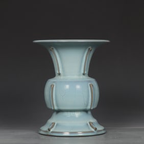 A Exquisite Jun yao Sky Blue Glazed Vase