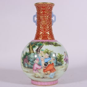 A Exquisite Famille-Rose Carved Iron-Red Painted Gold Figures Pattern Double-Ears Vase