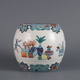 A Exquisite Doucai Antique Pattern Stool