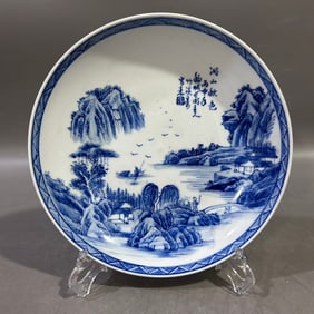 A Exquisite Blue and White Landscape Pattern Plate