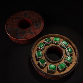 A Set of Exquisite Jadeite Ring
