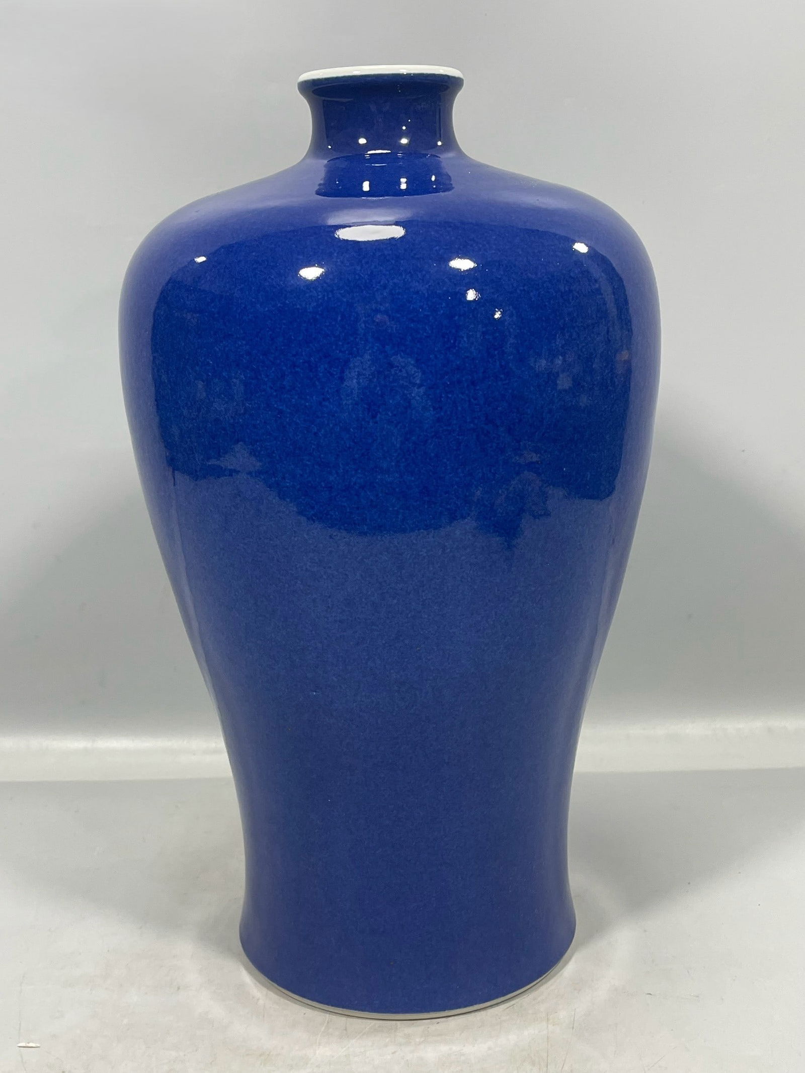 A Exquisite Ji Blue Glaze Vase (1 of 7)