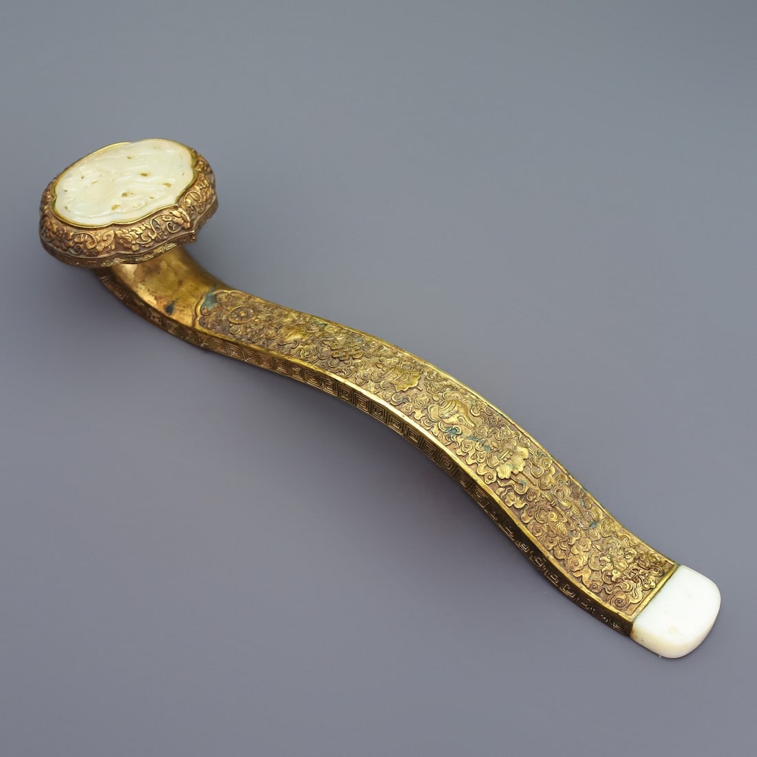 A Exquisite Gilt Bronze Hetian Jade Eight Treasures Ruyi (1 of 10)