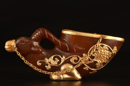 A Exquisite Agate Gold Wrapped Sheep Horn Cup