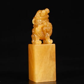 A Exquisite Shoushan Tianhuang Stone Auspicious Beast Seal