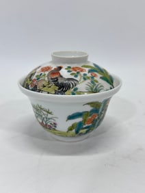 A Exquisite Famille-Rose Flower and Bird Pattern Cup