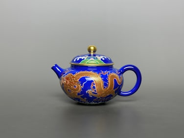 A Exquisite Gem Blue Ground Dragon Pattern Ewer