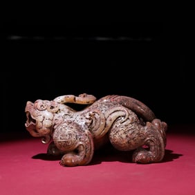 A Exquisite Hotan Jade Auspicious Beast Ornament