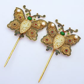 A pair of Exquisite Cloisonne Inlaid Hetian Jade Butterfly Hairpins